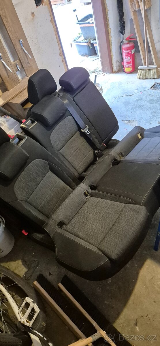 Sedačky Škoda Superb 3 - 5