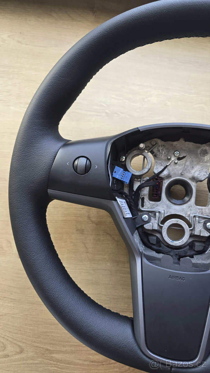 volant TESLA model 3 , Tesla Y 2023 facelift - 5