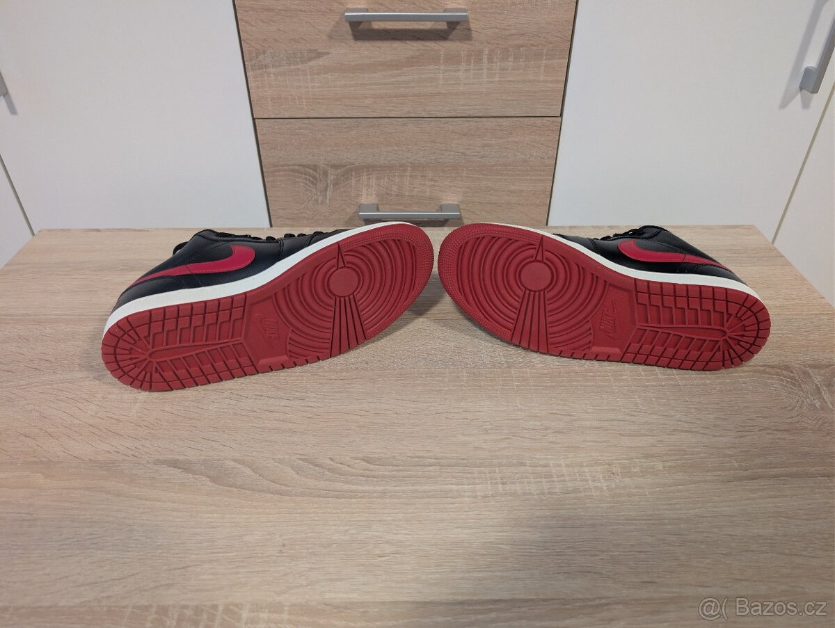 Nike Air Jordan 1 Low Black/Red vel. 43 NOVÉ - 5