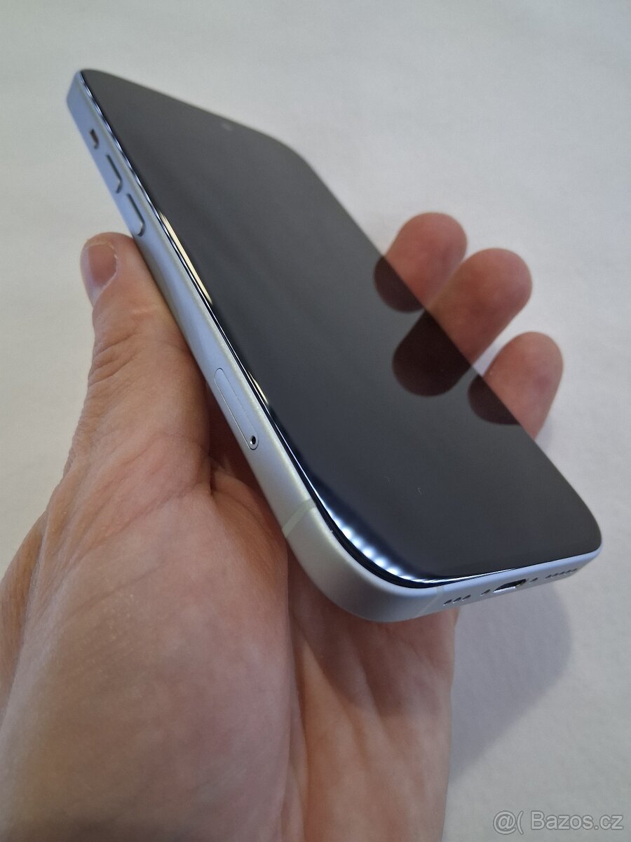 Apple iPhone 15 256GB - 5