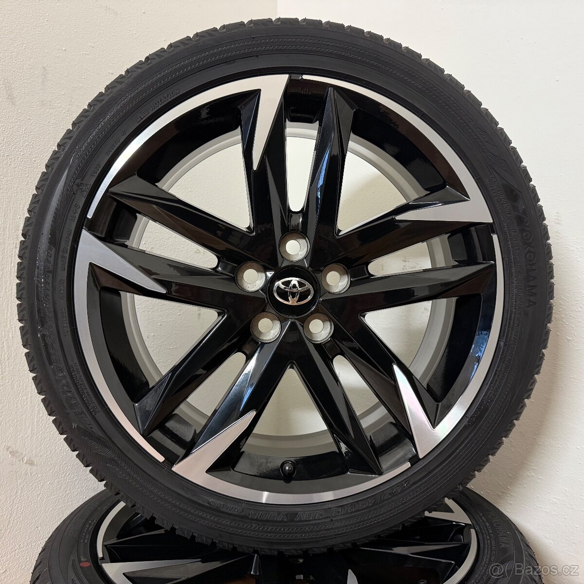 NOVÉ TOYOTA CH-R 5x114,3 R19 ET50+NOVÉ ZIMNÍ 225/45R19 - 5