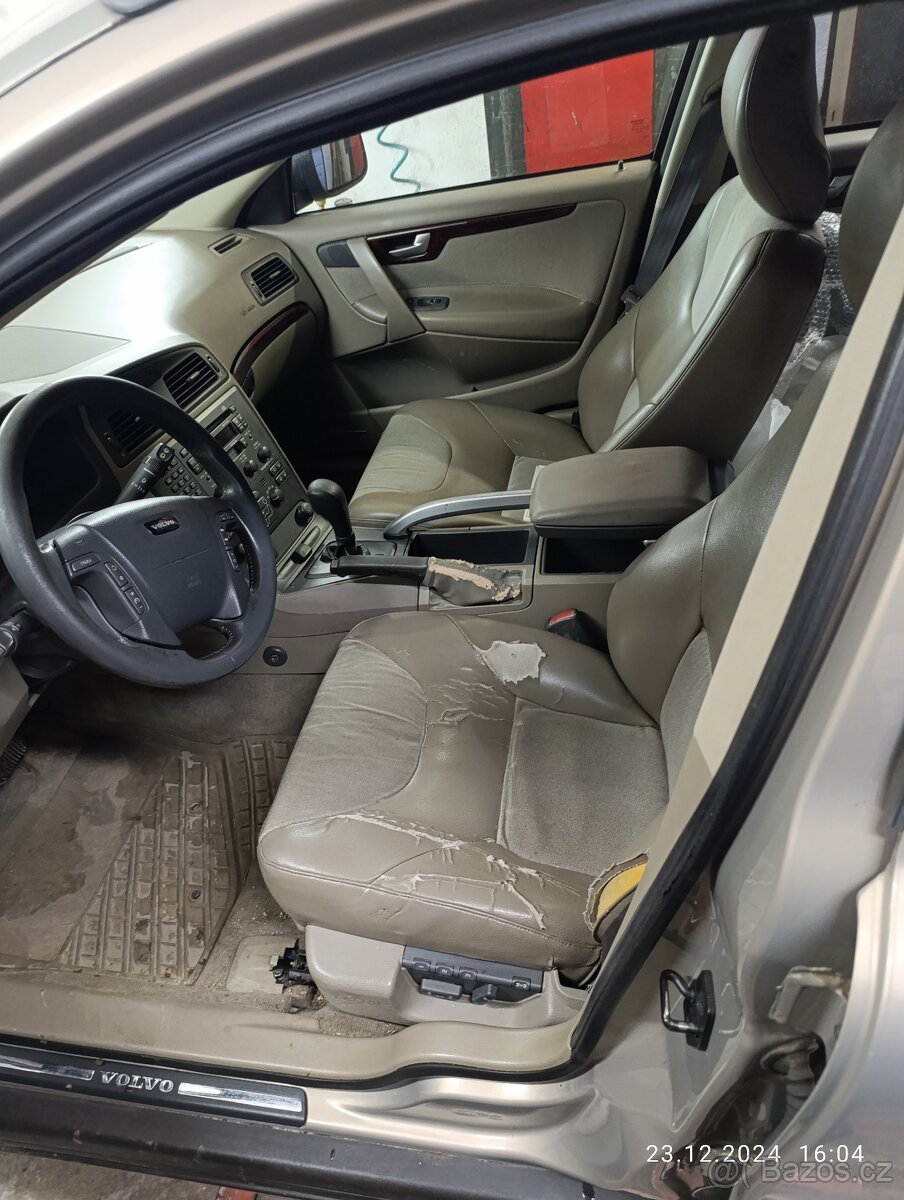 Volvo XC70 díly - 5