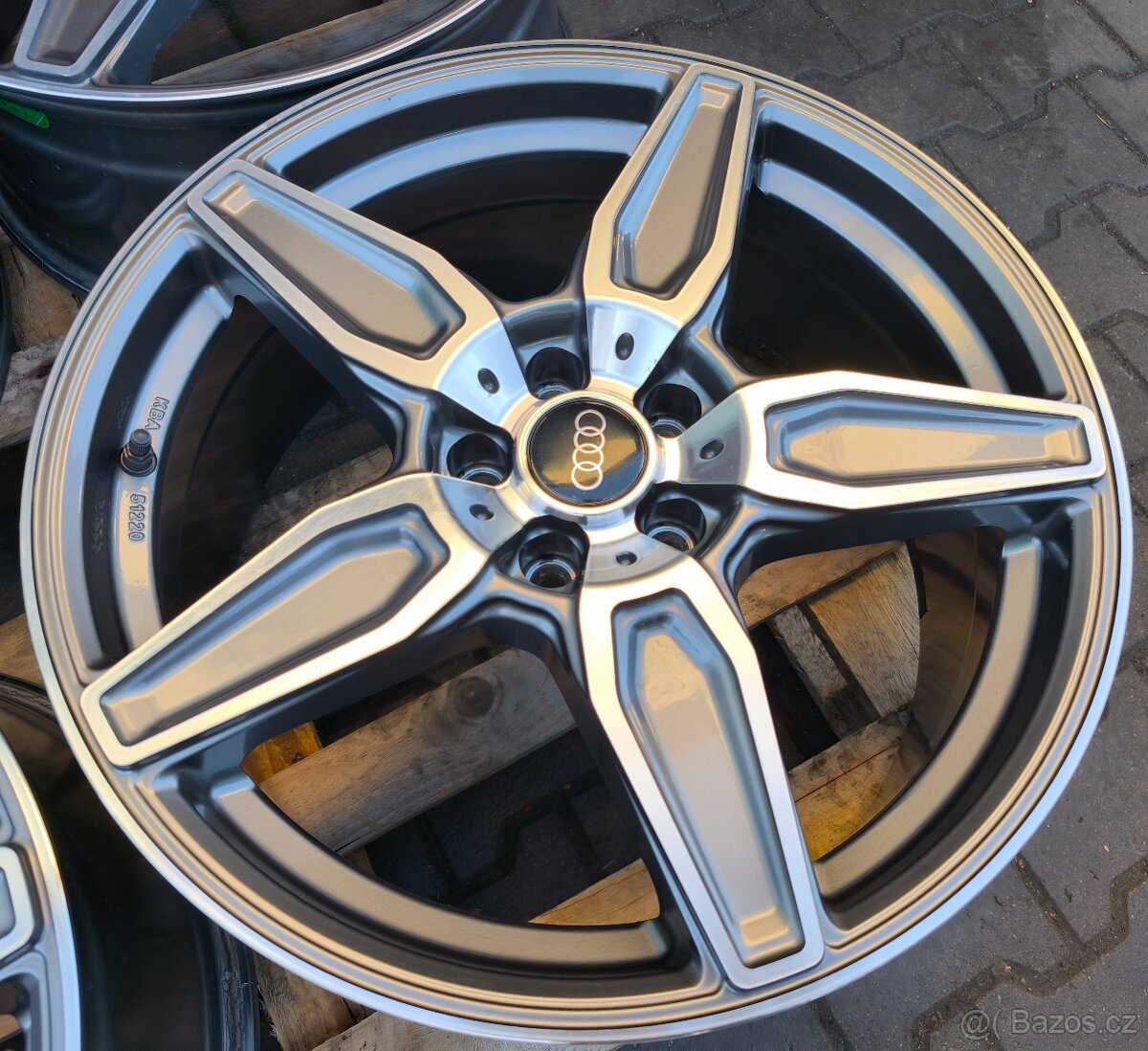 Hliníkové ráfky 19 AUDI Q5 SQ5 A4 B8 B9 A6 C7 C8 kpl 8,5X19 - 5