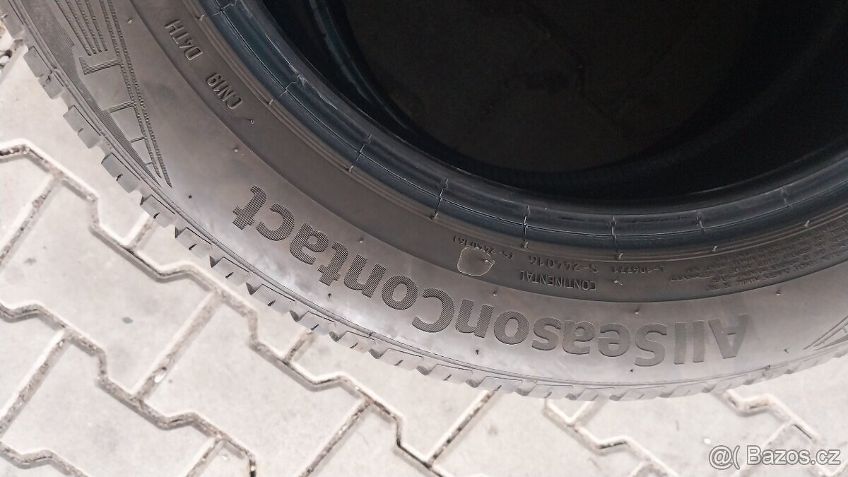 Prodám 2 x celoroční pneu Continental 195/55/16 - 5