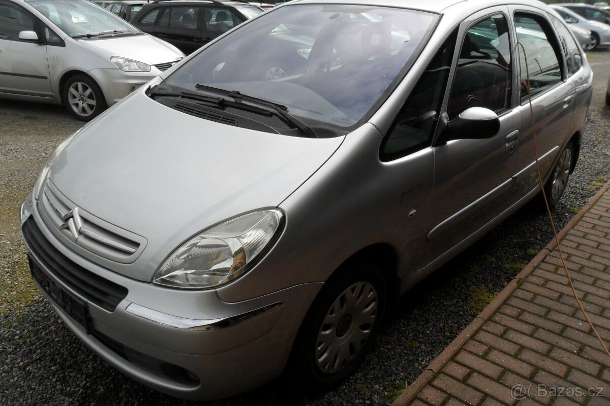 Citroën Xsara Picasso 1.6i, r. 11/2005, 155.650 km - 5
