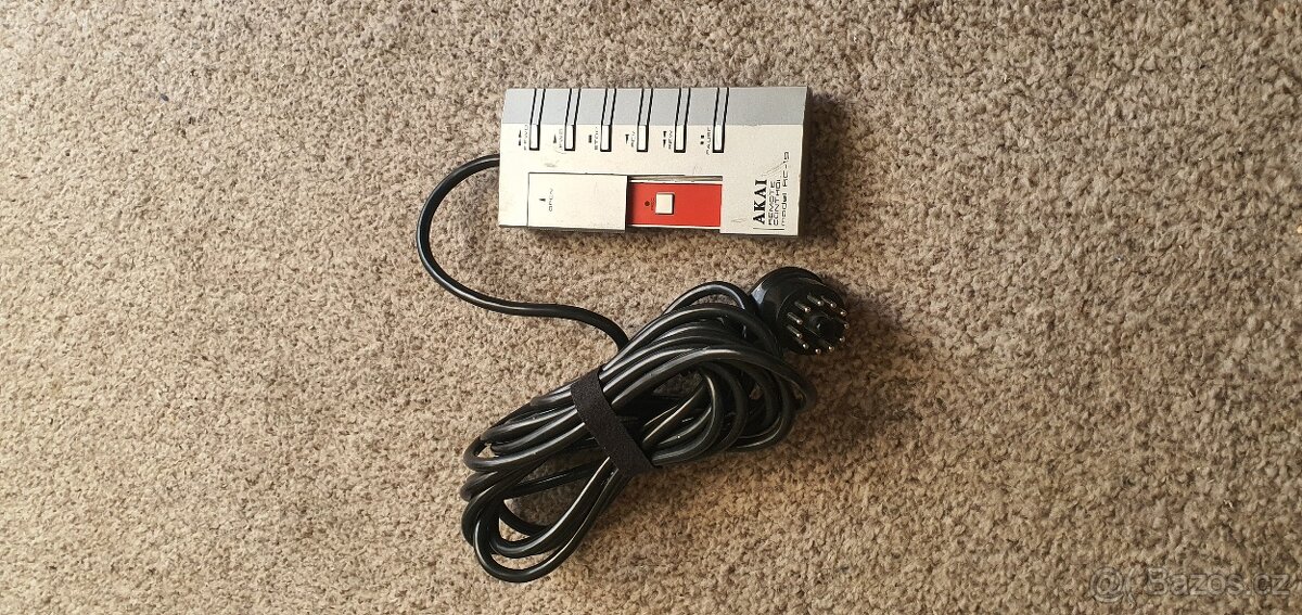 AKAI RC19 - 5