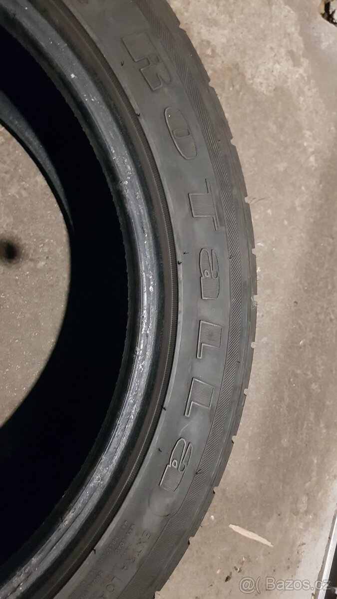 Rotalla ICE PLUS S210 245/45 R18 100V XL zimní - 5