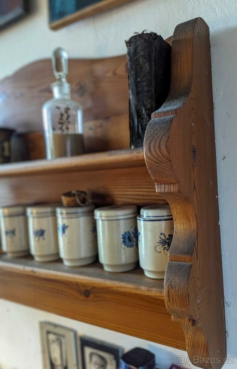 Úžasná velká masivní police - 5