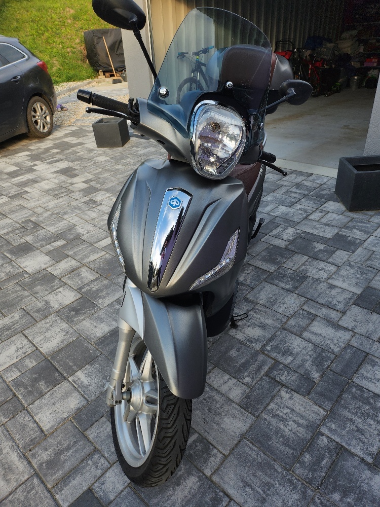 Piaggio Beverly 350 - 5