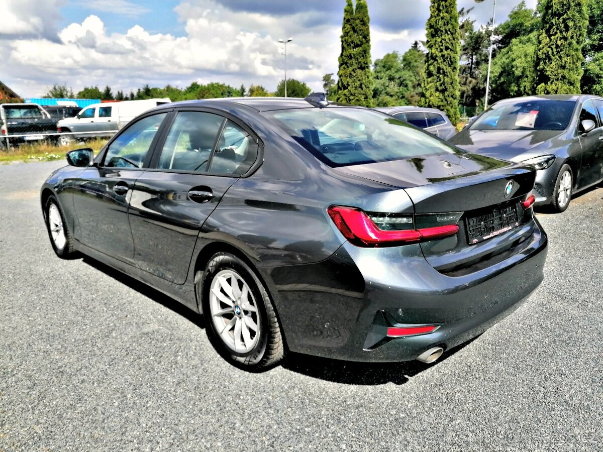 BMW Řada 3 2.0 318D A/T,Kůže,Ambient. - 5