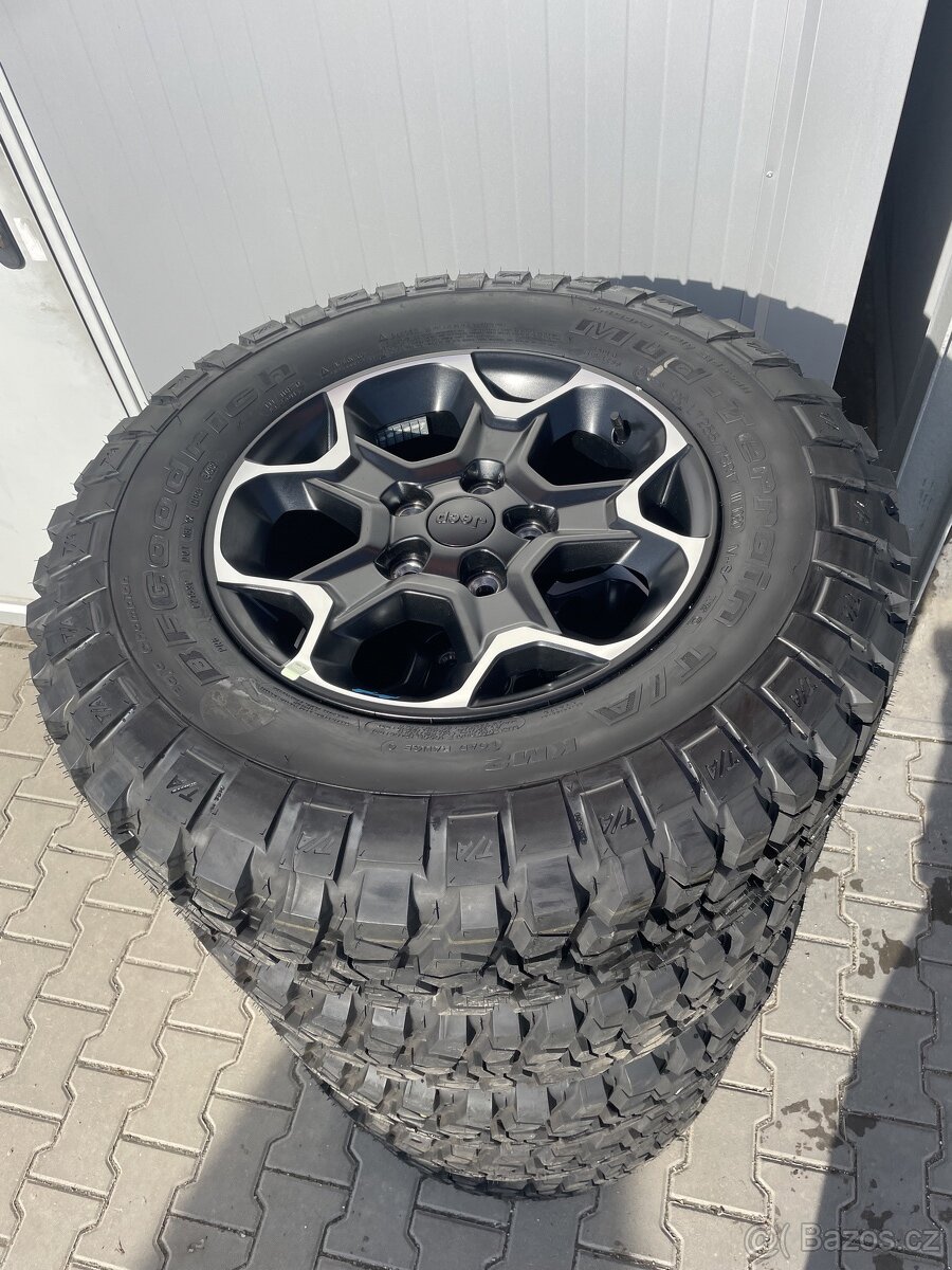 Jeep Wrangler s BF Goodrich MUD sada 5kusů