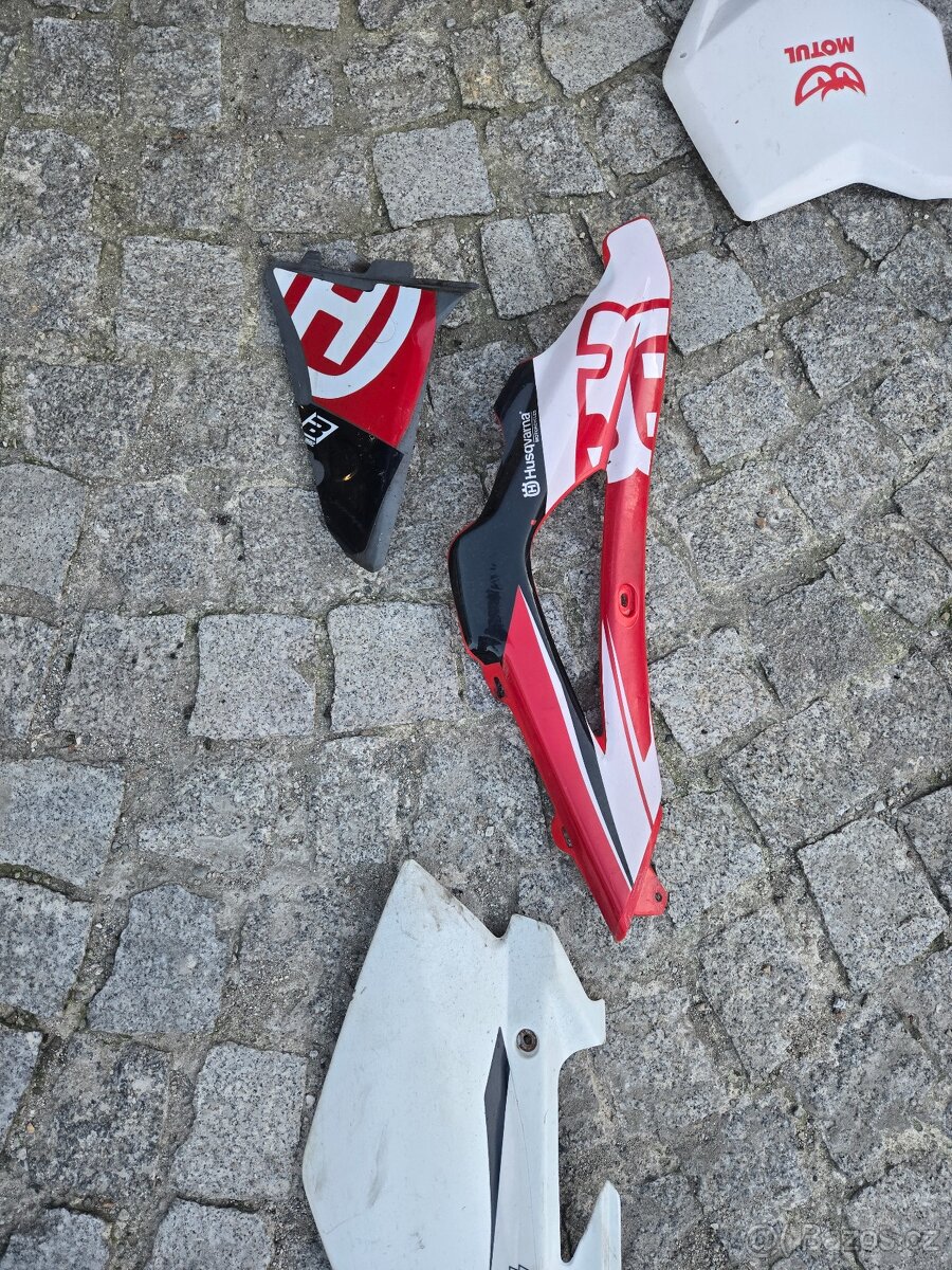 Plasty husqvarna 125 2007