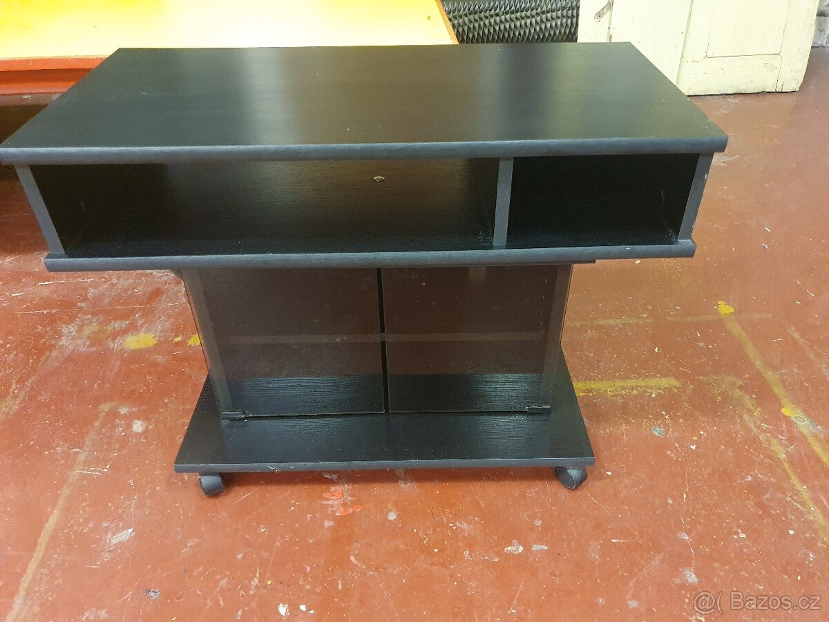 Televizní stolek - 5