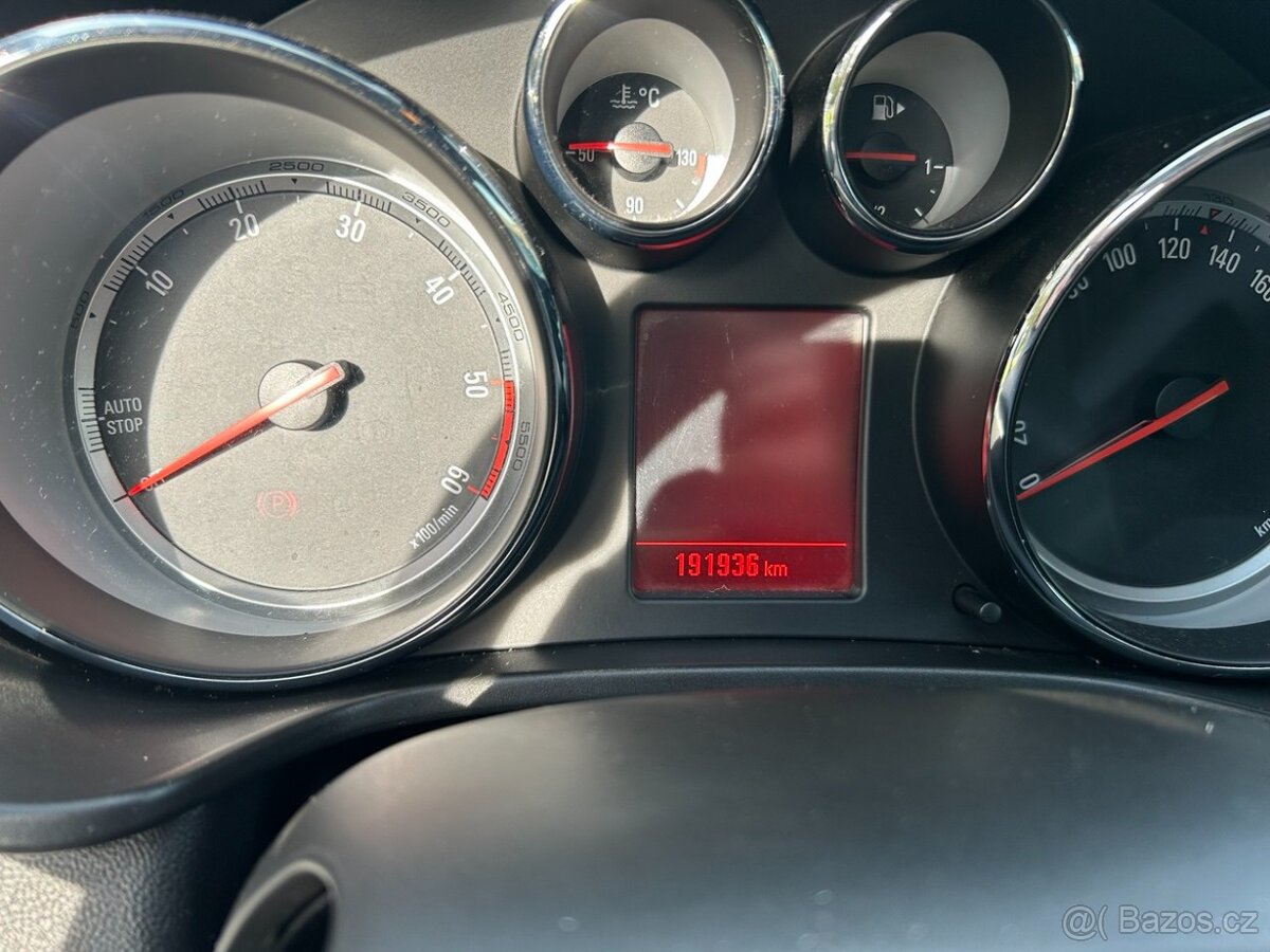 Opel Insignia 2.0CDTi , 118 kW nafta, 2012 - 5