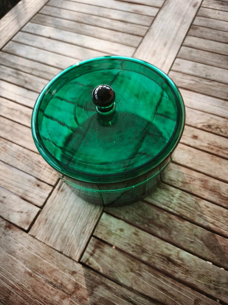 SKLENĚNÁ DÓZA S VÍKEM - 5