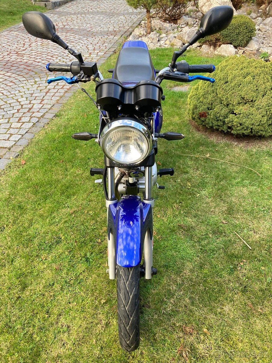Yamaha YBR 125 - 5