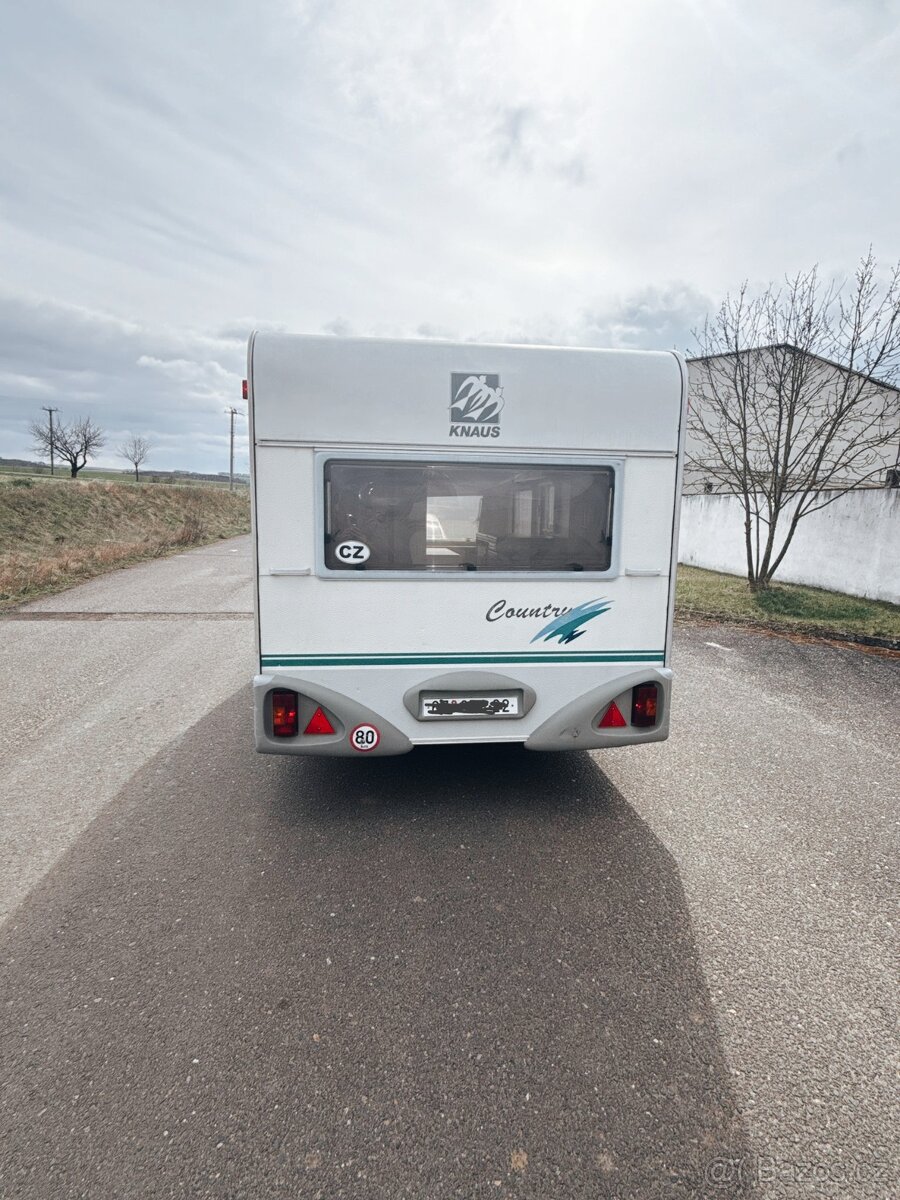 Prodám karavan tovární značky knaus - 5