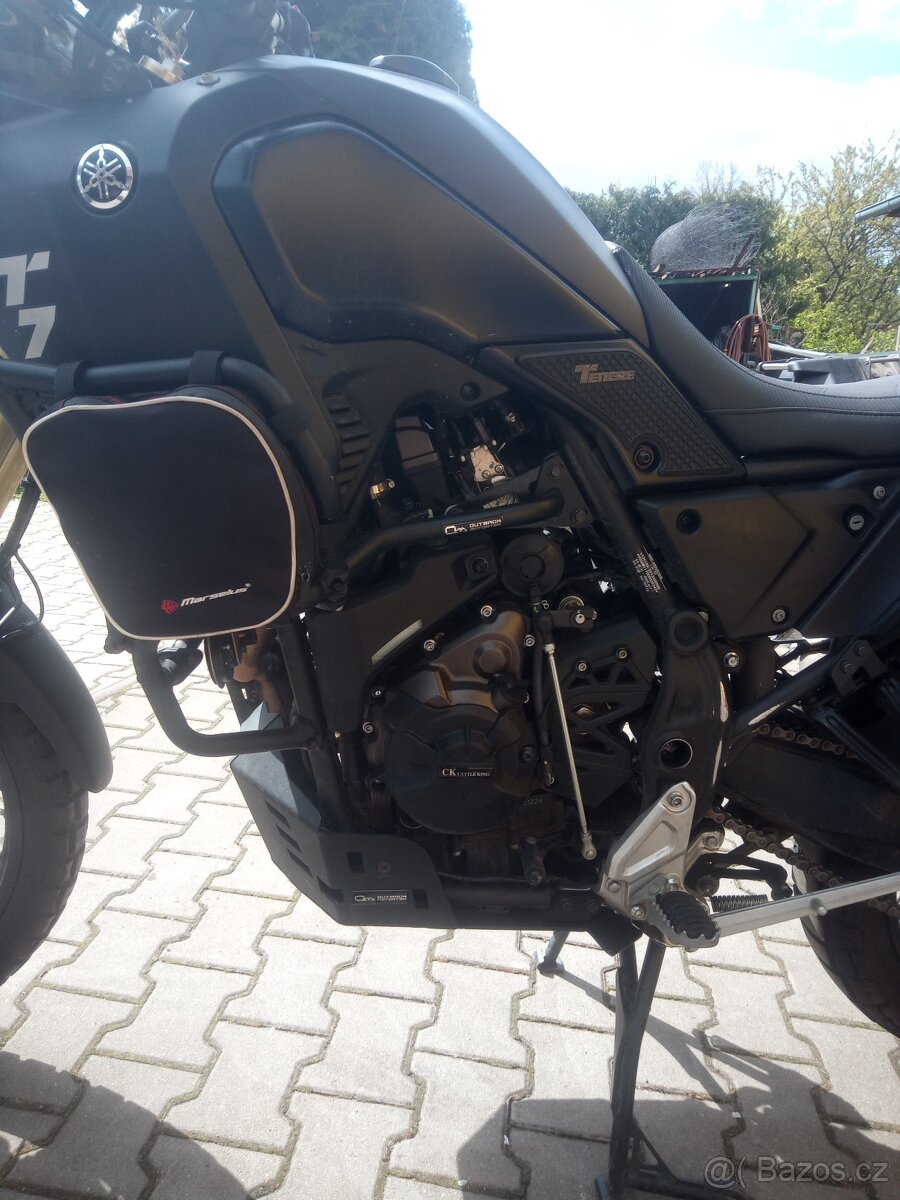 Tenere 700