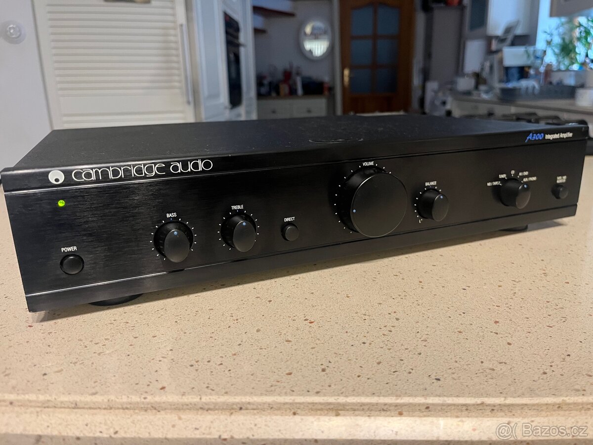Zesilovač Cambridge Audio A300 - 5