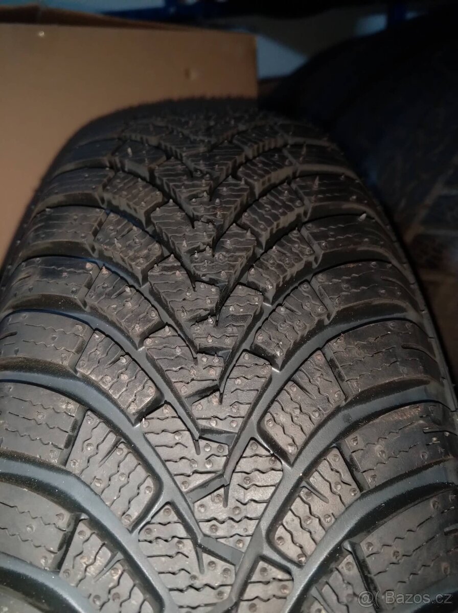 15" sada TOYOTA YARIS,SUZUKI SWIFT + TPMS + zimné pneu. - 5