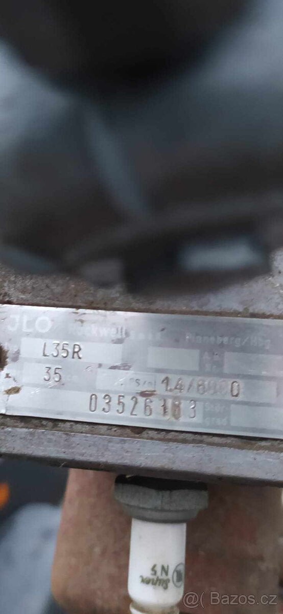 Prodám motor Jlo Rockwell - 5