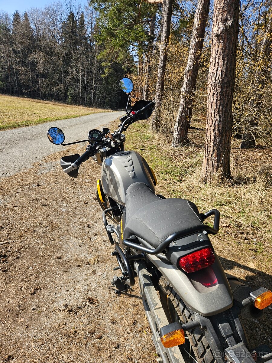 Royal Enfield Scram 411 - 5