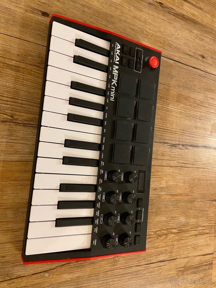 MIDI kontroler Akai MPK Mini - 5