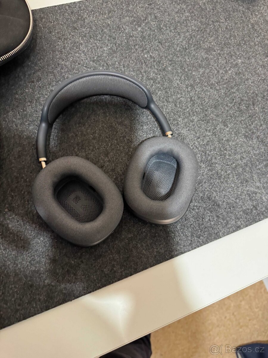Apple AirPods Max (verze Lightning) + kožené pouzdro WOOLNUT - 5
