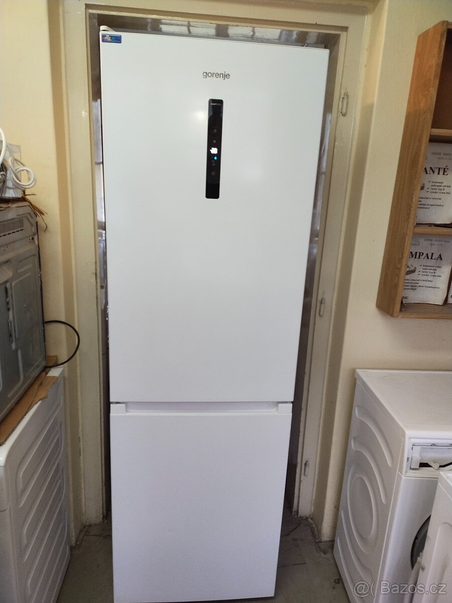 Prodám plně funkční dig. lednici zn. Gorenje-180cm--DOVEZU-- - 5