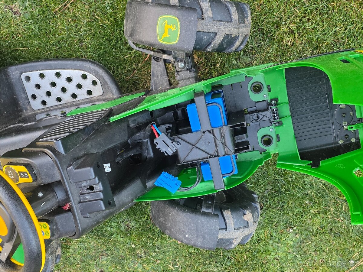 Traktor John Deere - Peg Perego - REZERVACE - 5