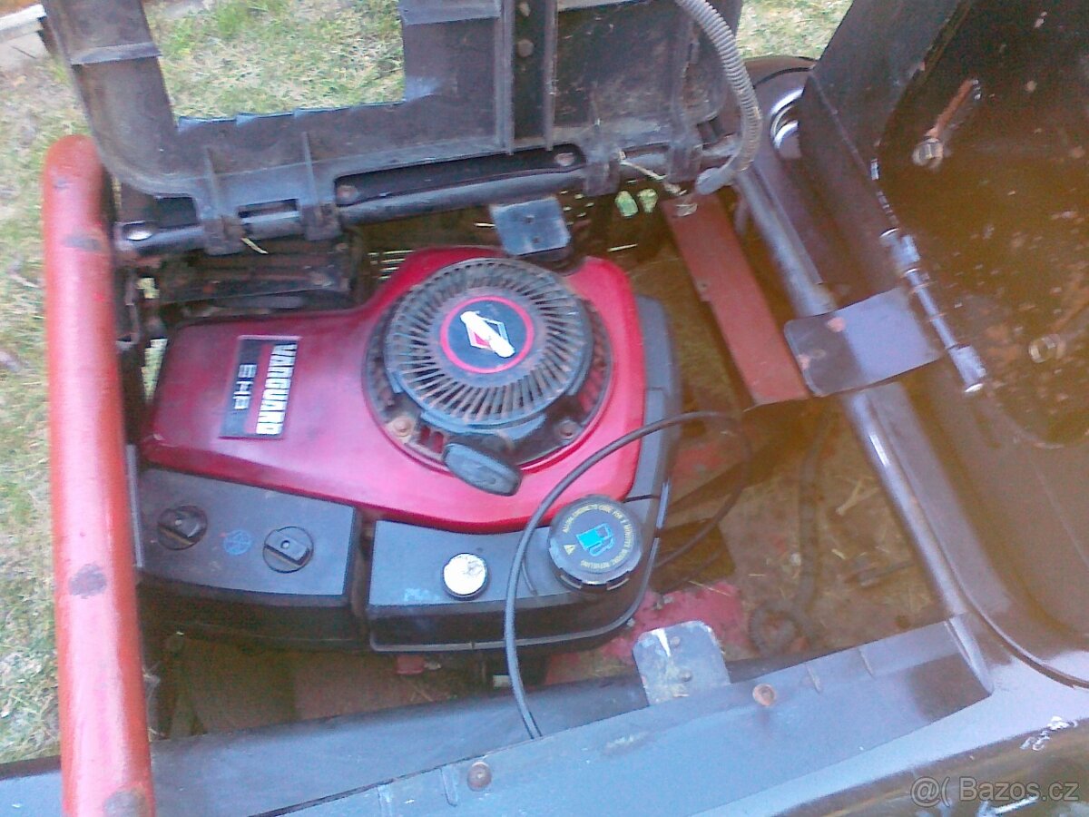 Zahradní traktůrek rider - 5