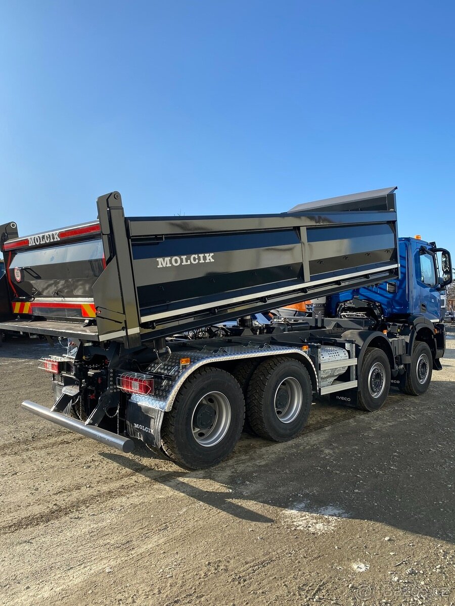 Iveco X-WAY 8x4 a sklápěč S3 + Intardér - 5