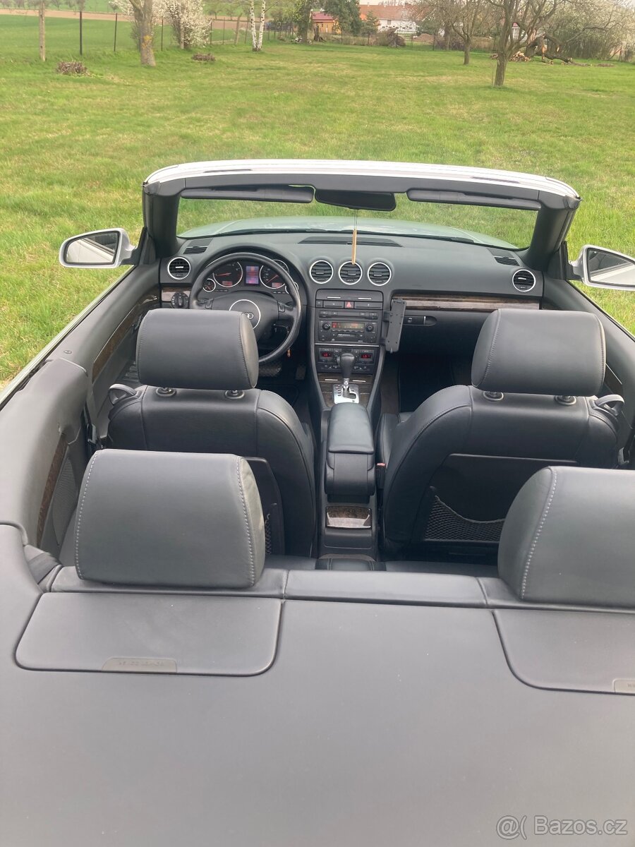 Audi a4 cabrio 2,4i v6 - 5