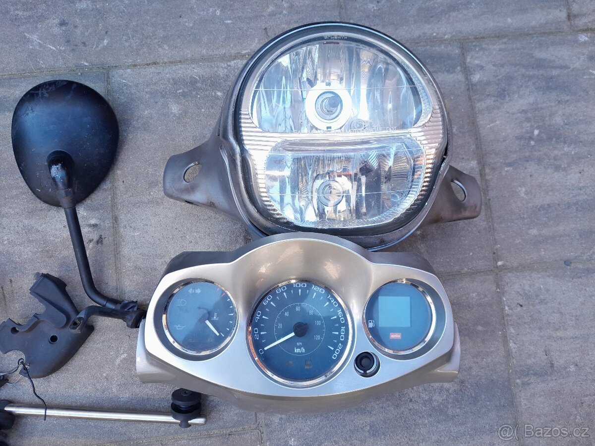 Aprilia Scarabeo 400i/ 250i 2009, rozprodám po dílech - 5