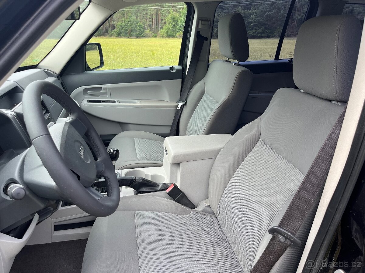 Jeep Cherokee 2,8 CRD 130kW, 4x4 MANUÁL - 5