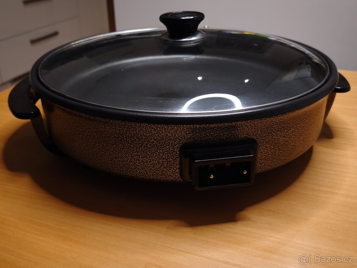 Elektrický pánev nejen na pizzu - 5