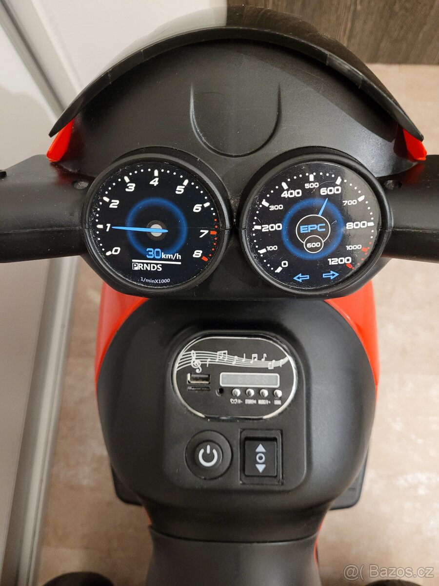 BABY MIX dětská elektrická motorka Police červená - 5