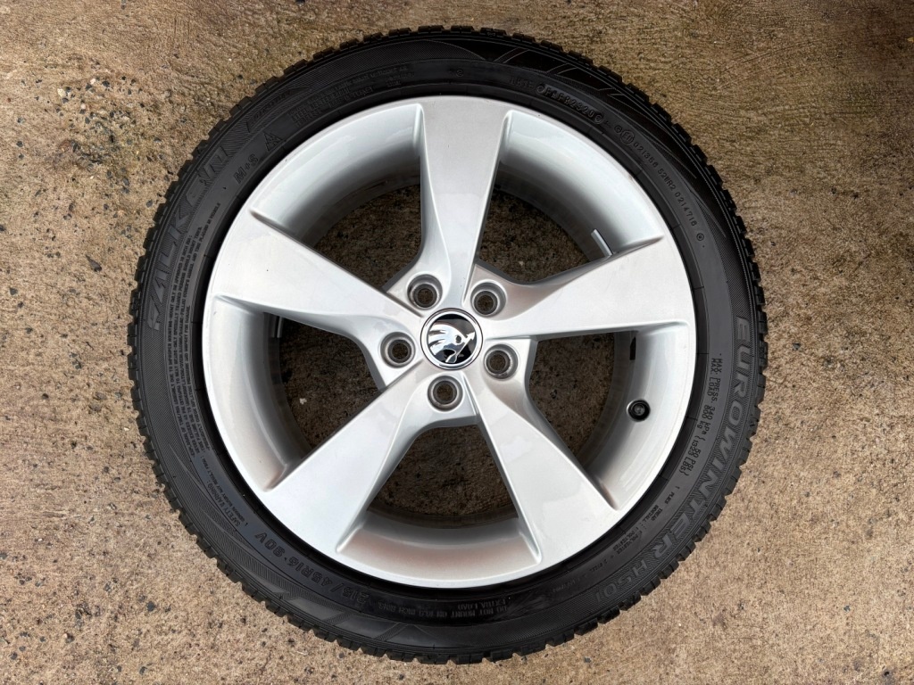 Prodám zimní sadu alu kol 16" na Škoda Rapid / Fabia III - 5