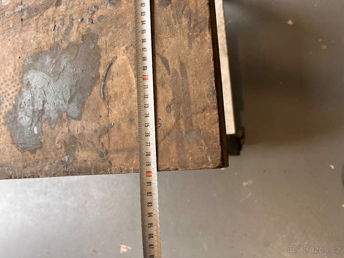 Dílenský pracovní stůl na kolečkách - 5