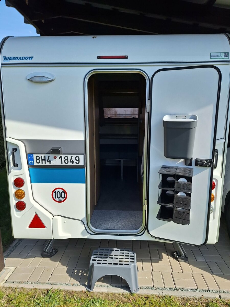 Karavan Niewiadów NEW SPORT 4 - 5