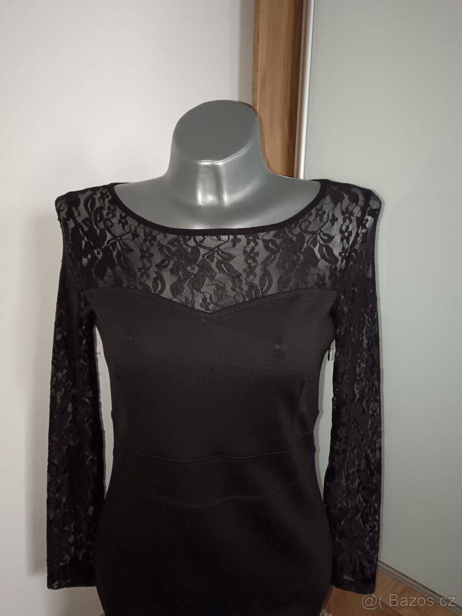 Dámské černé šaty. - 5