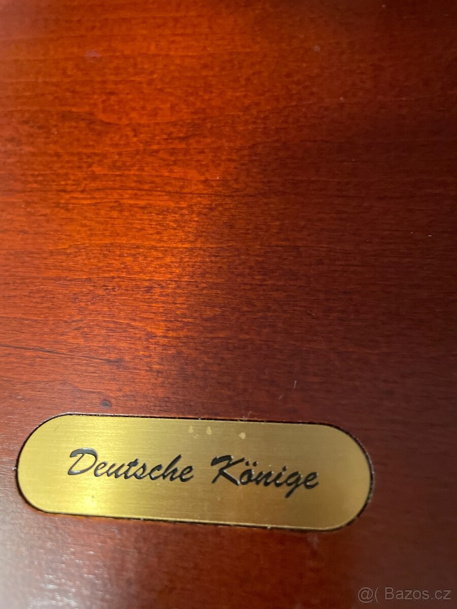 KRÁSNÁ ETUJE,dřevo a samet,NĚMECKO - 5