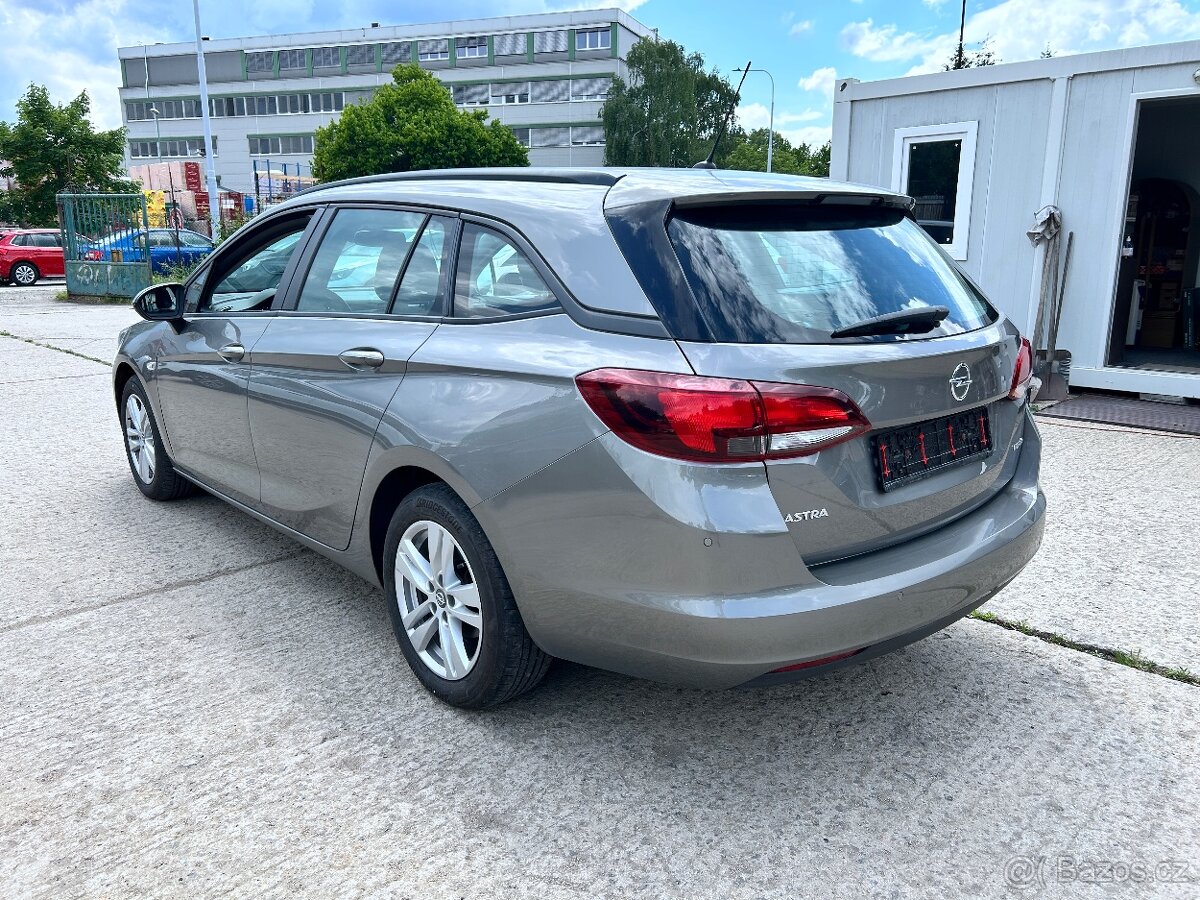 Opel Astra Sports Tourer, 2018, najeto 114 023, šedá - 5