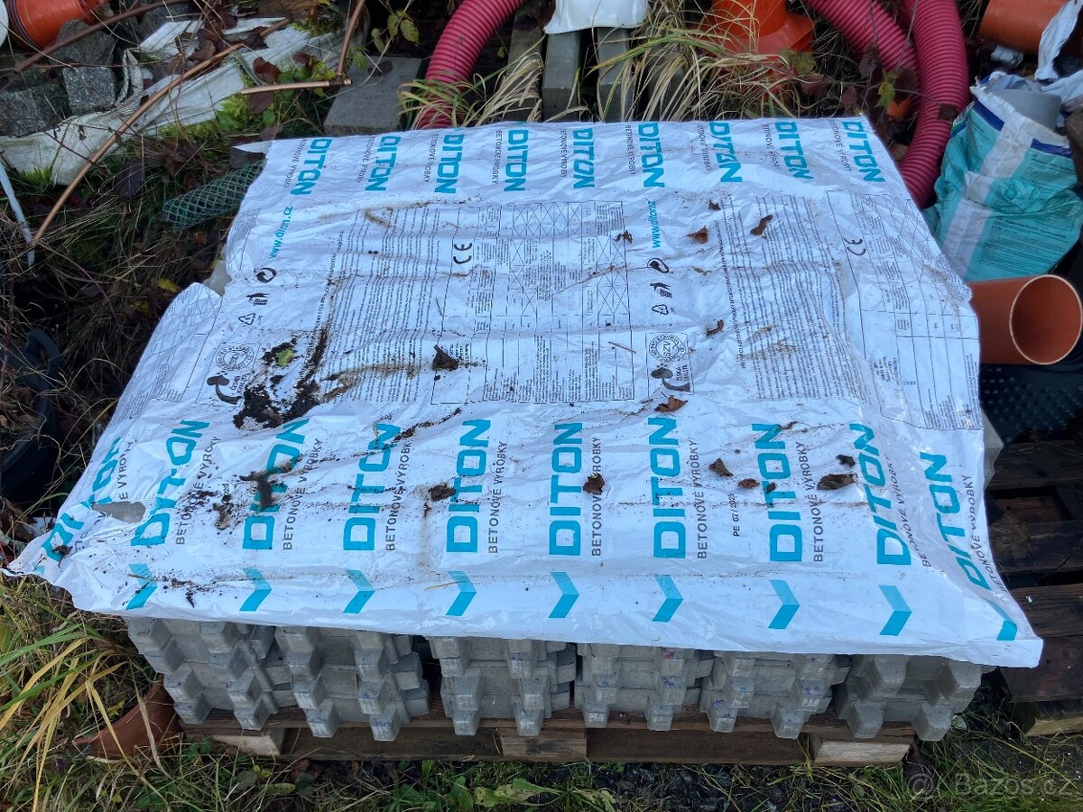 Vegetační dlažba DITON, rozměr 20x20x8, barva přírodní - 5