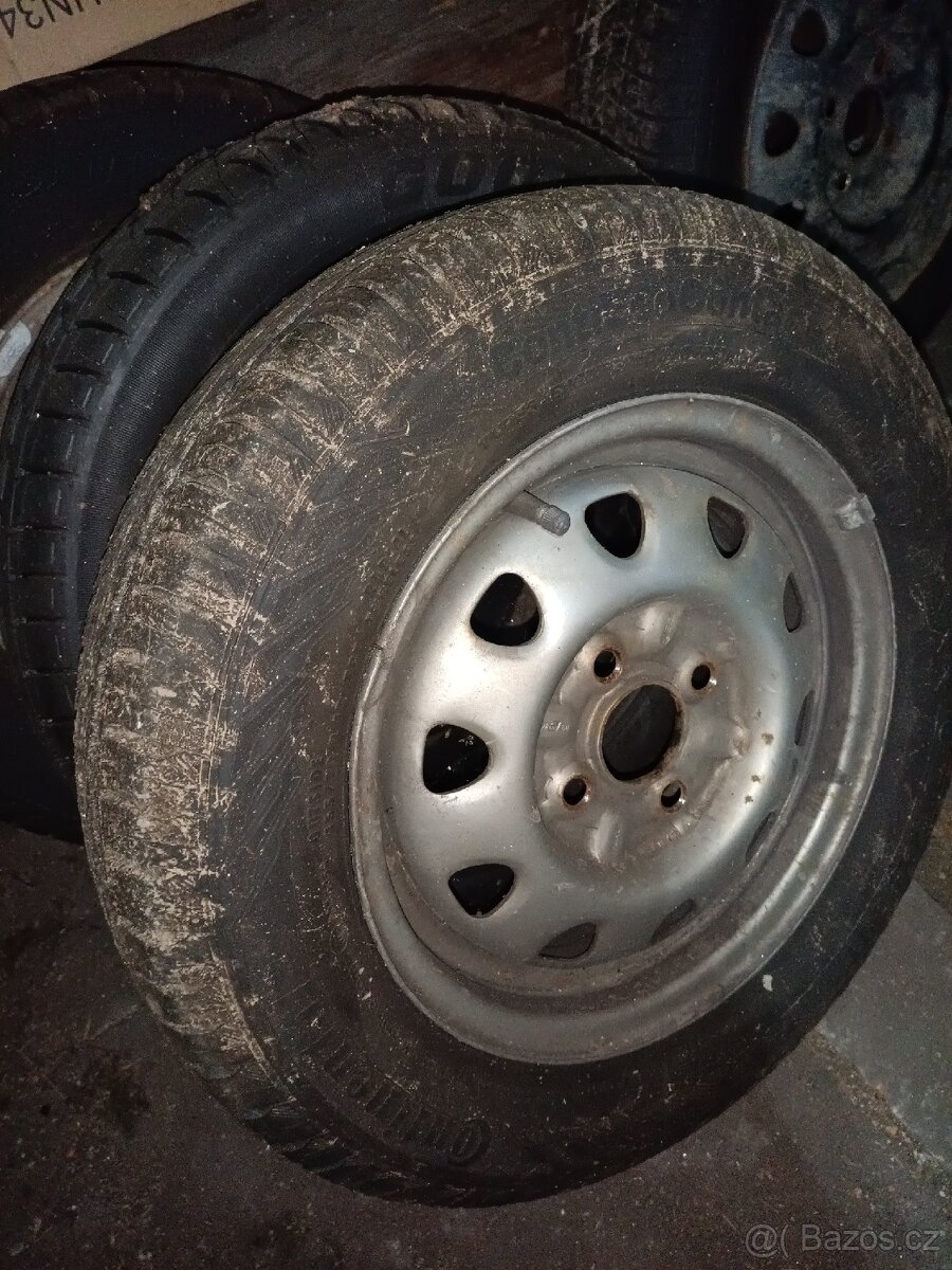 Pneu Felicia 165/70 R13 - 5