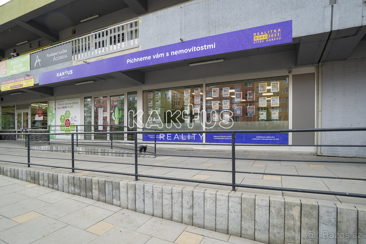 Pronájem obchodního prostoru (124m2) na ulici Výškovická, v - 5