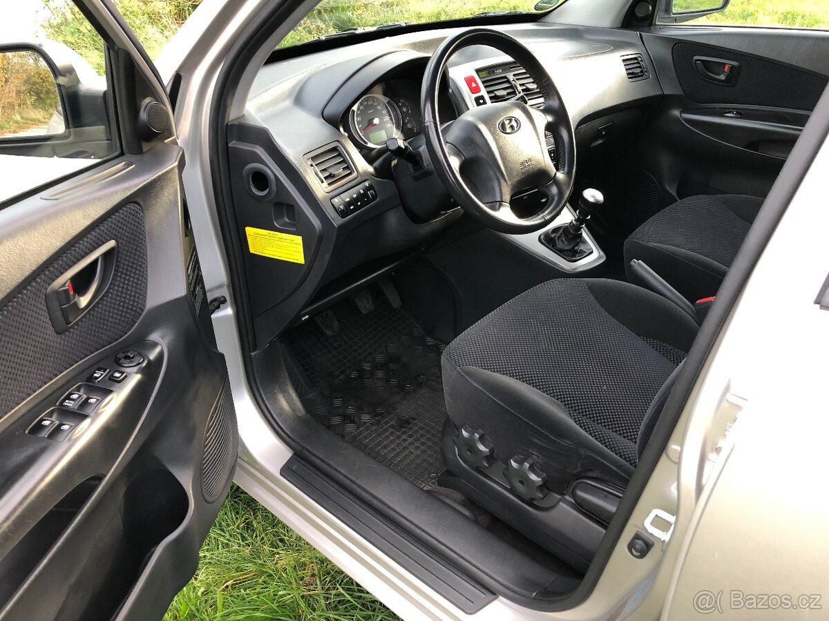 HYUNDAI TUCSON 2.0 CRDi, 103 kW, 4x4, TOP stav, GARÁŽOVÁNO - 5
