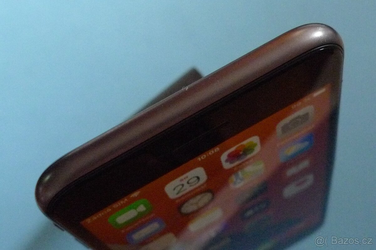 Apple iPhone 8 64GB Baterie 100% - 5