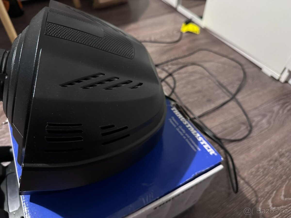 Thrustmaster T300 - 5