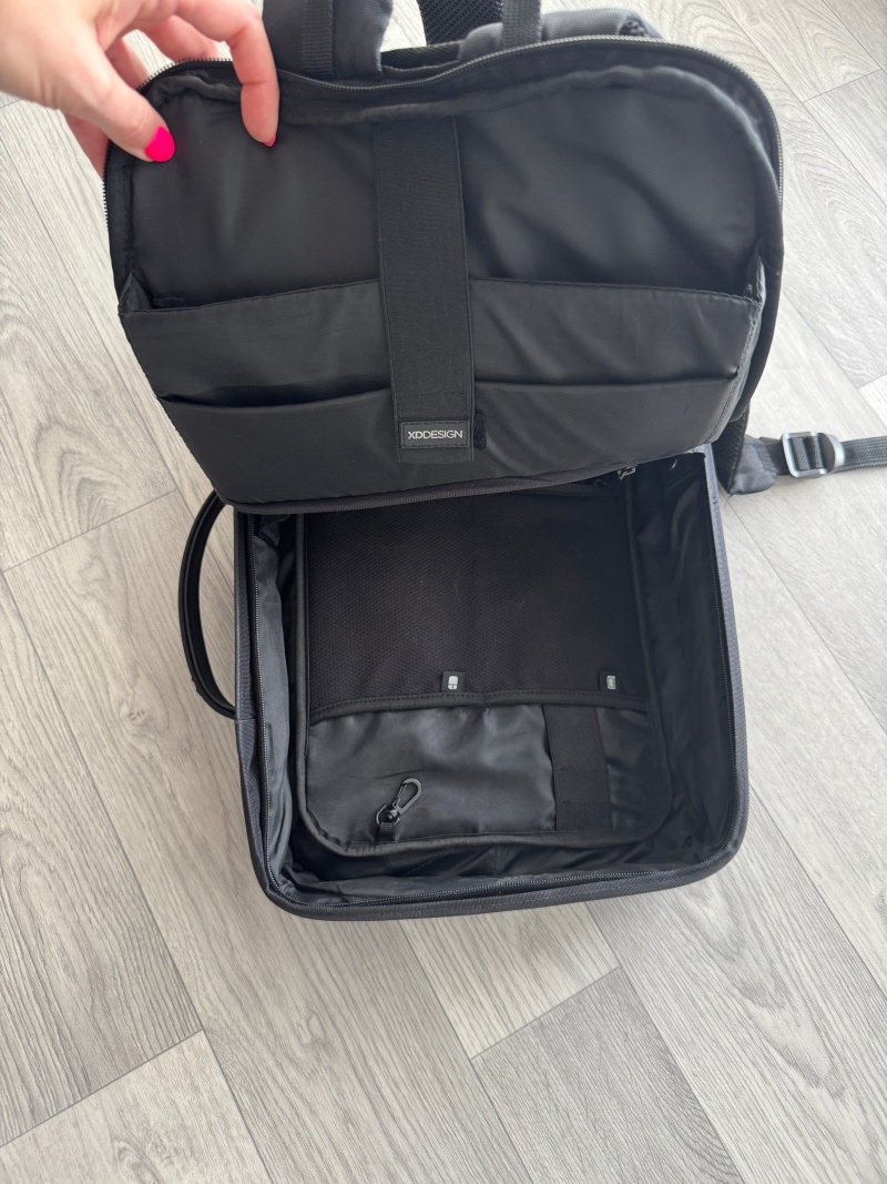 XD Design Bobby Edge 16", černý batoh na notebook - 5